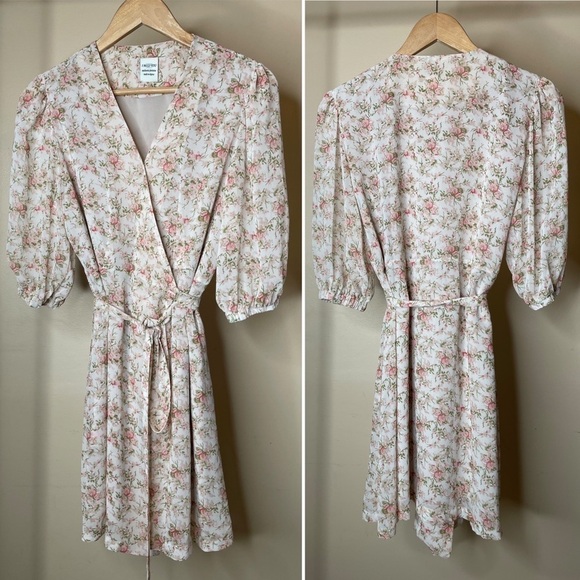 Floral Puff Sleeve Korean Wrap Dress OS / S - Picture 5 of 16